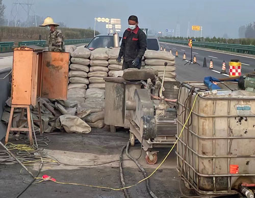 兰州高速路病害处理